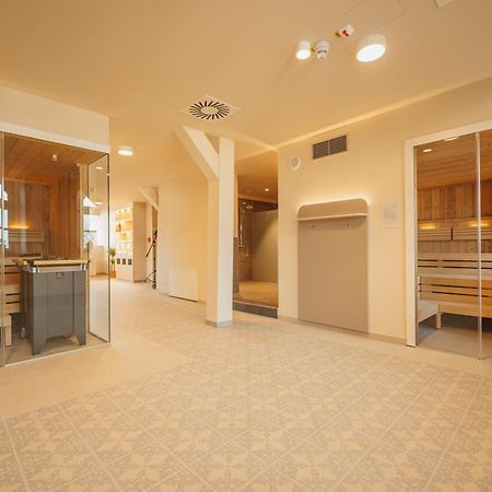 Hotel Amalia - Boutique Hotel لاندشوت المظهر الخارجي الصورة