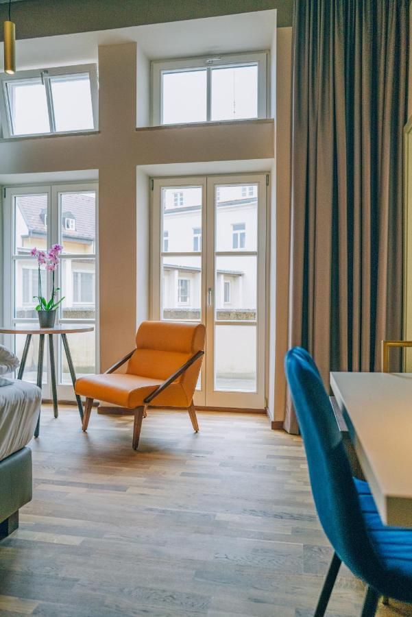 Hotel Amalia - Boutique Hotel لاندشوت المظهر الخارجي الصورة