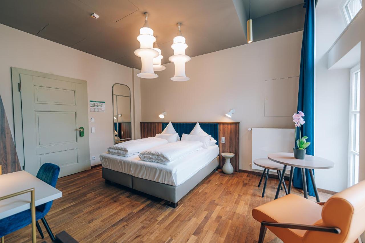 Hotel Amalia - Boutique Hotel لاندشوت المظهر الخارجي الصورة