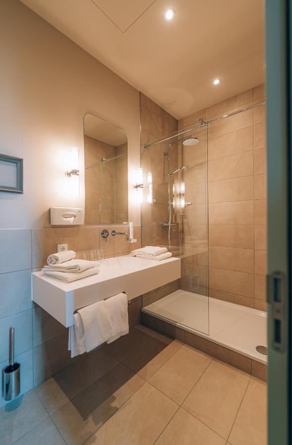 Hotel Amalia - Boutique Hotel لاندشوت المظهر الخارجي الصورة