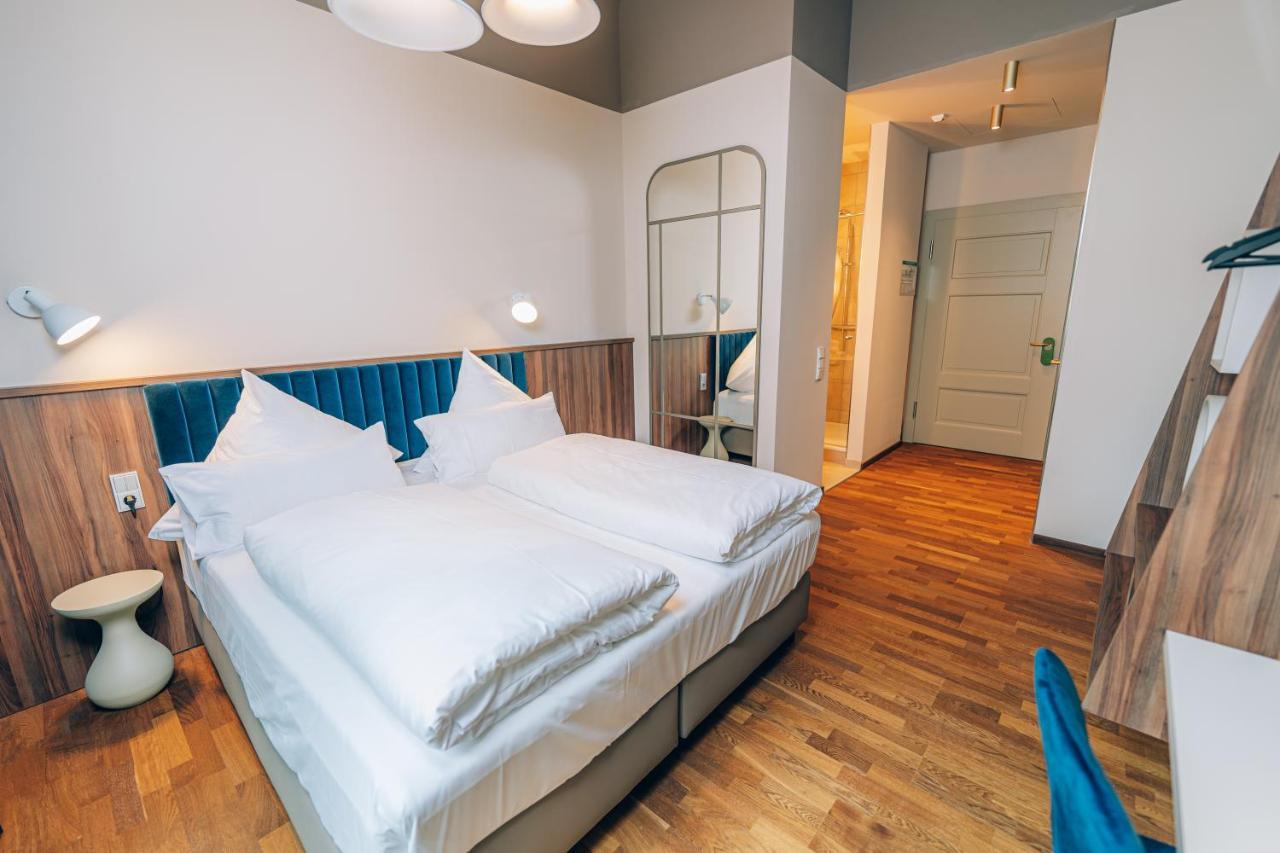 Hotel Amalia - Boutique Hotel لاندشوت المظهر الخارجي الصورة
