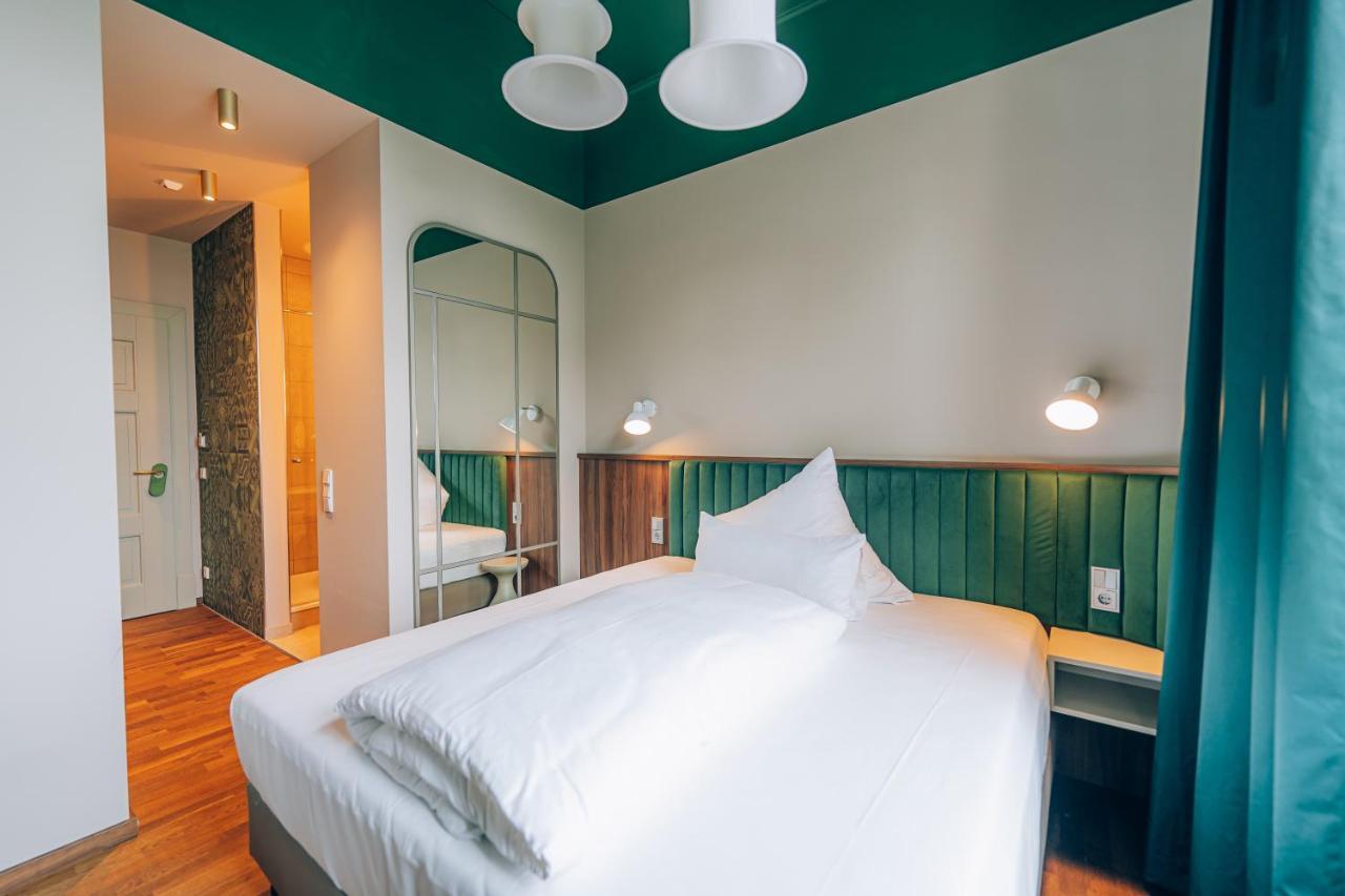 Hotel Amalia - Boutique Hotel لاندشوت المظهر الخارجي الصورة