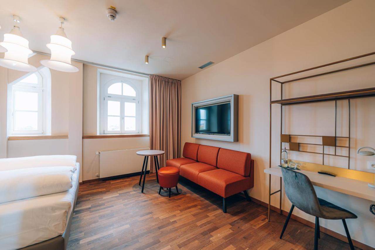 Hotel Amalia - Boutique Hotel لاندشوت المظهر الخارجي الصورة