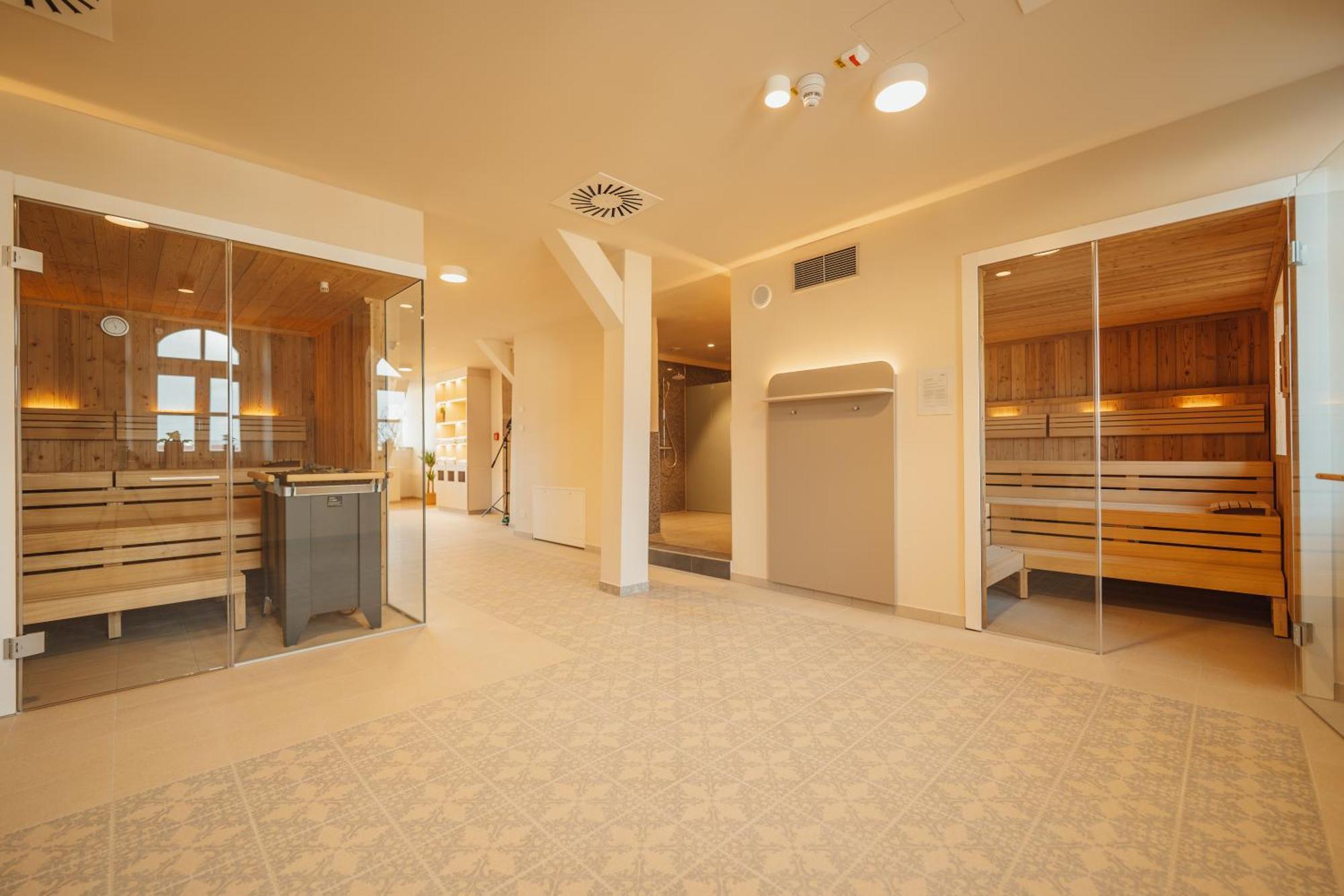 Hotel Amalia - Boutique Hotel لاندشوت المظهر الخارجي الصورة